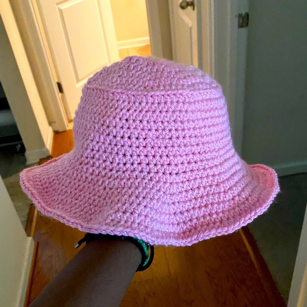 bucket hat